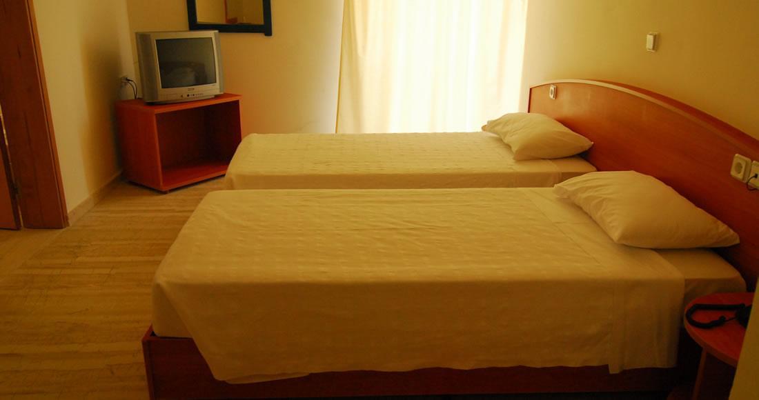 Cleopatra Hotel Kanali  Extérieur photo