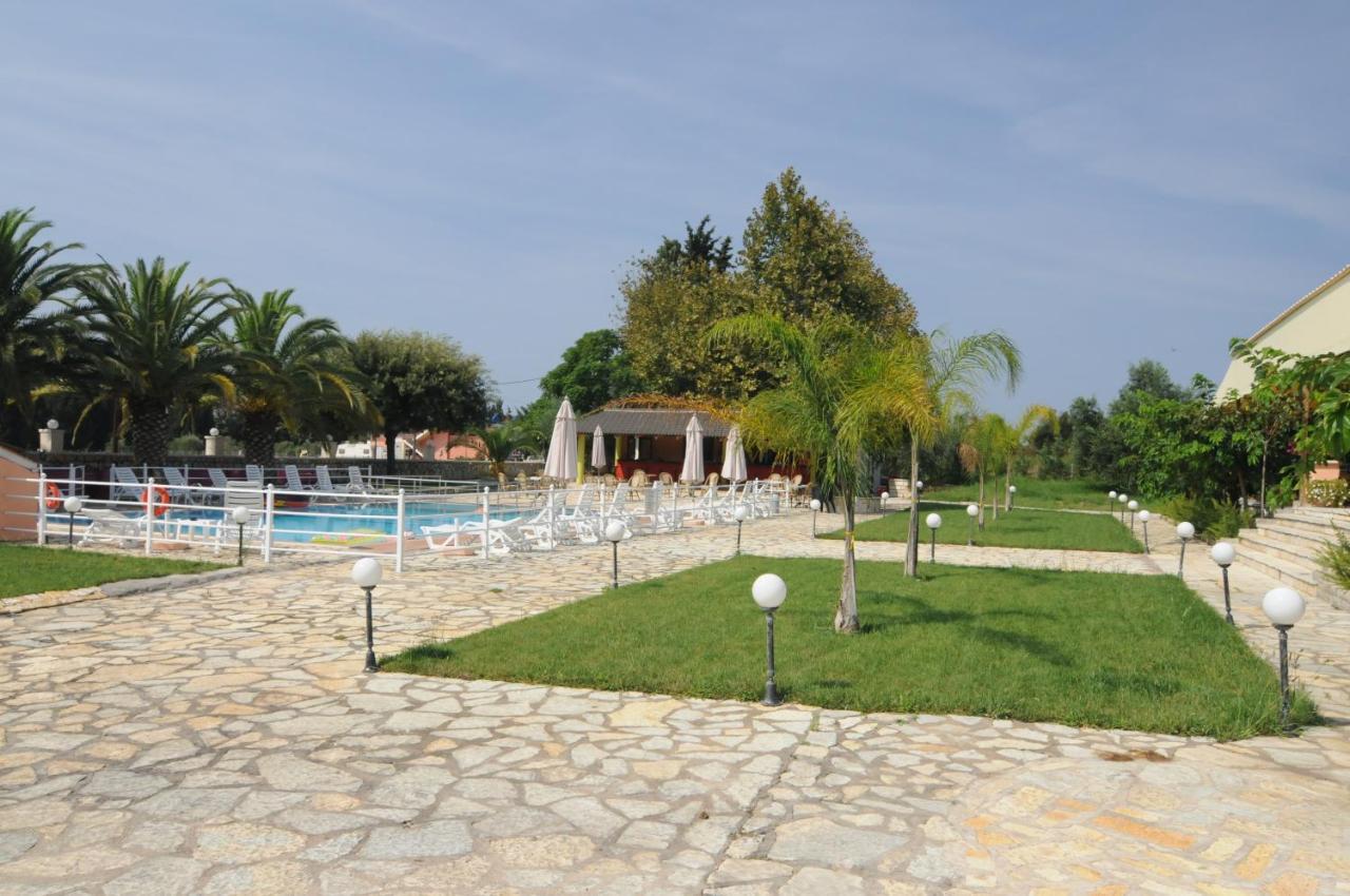Cleopatra Hotel Kanali  Extérieur photo